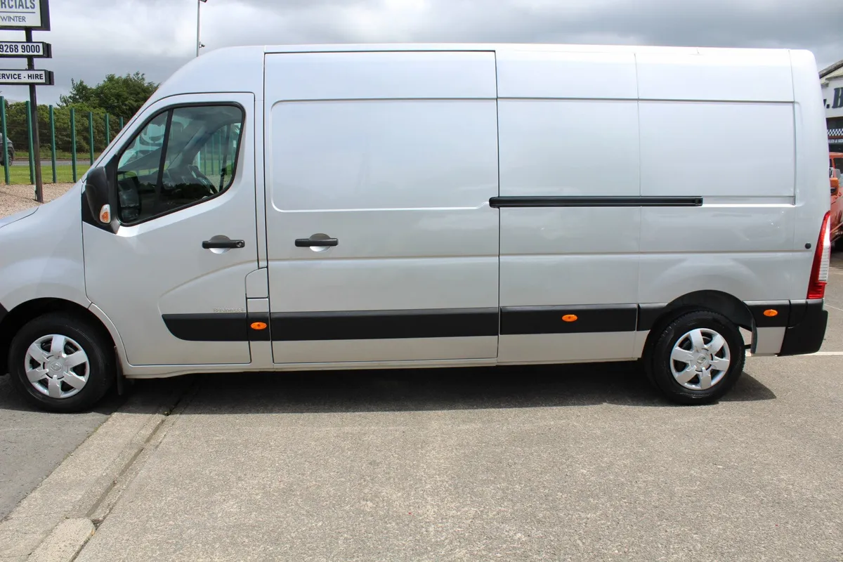 2023 Renault Master Master LM35 Business+ - Image 4