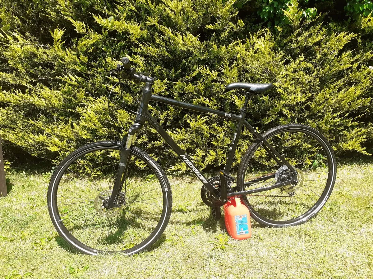 Merida CrossWay 100 - Image 1