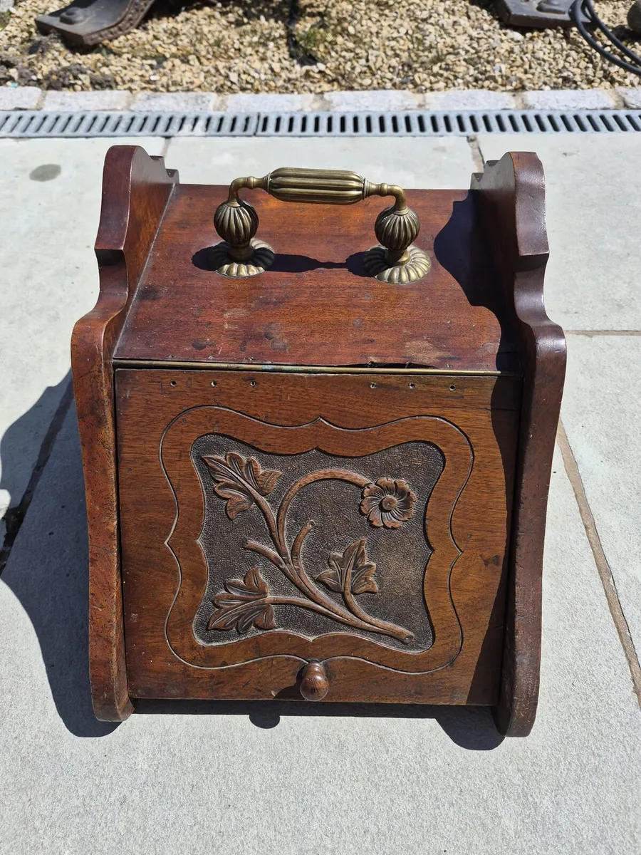 Georgian Wooden Coal Box - Image 1