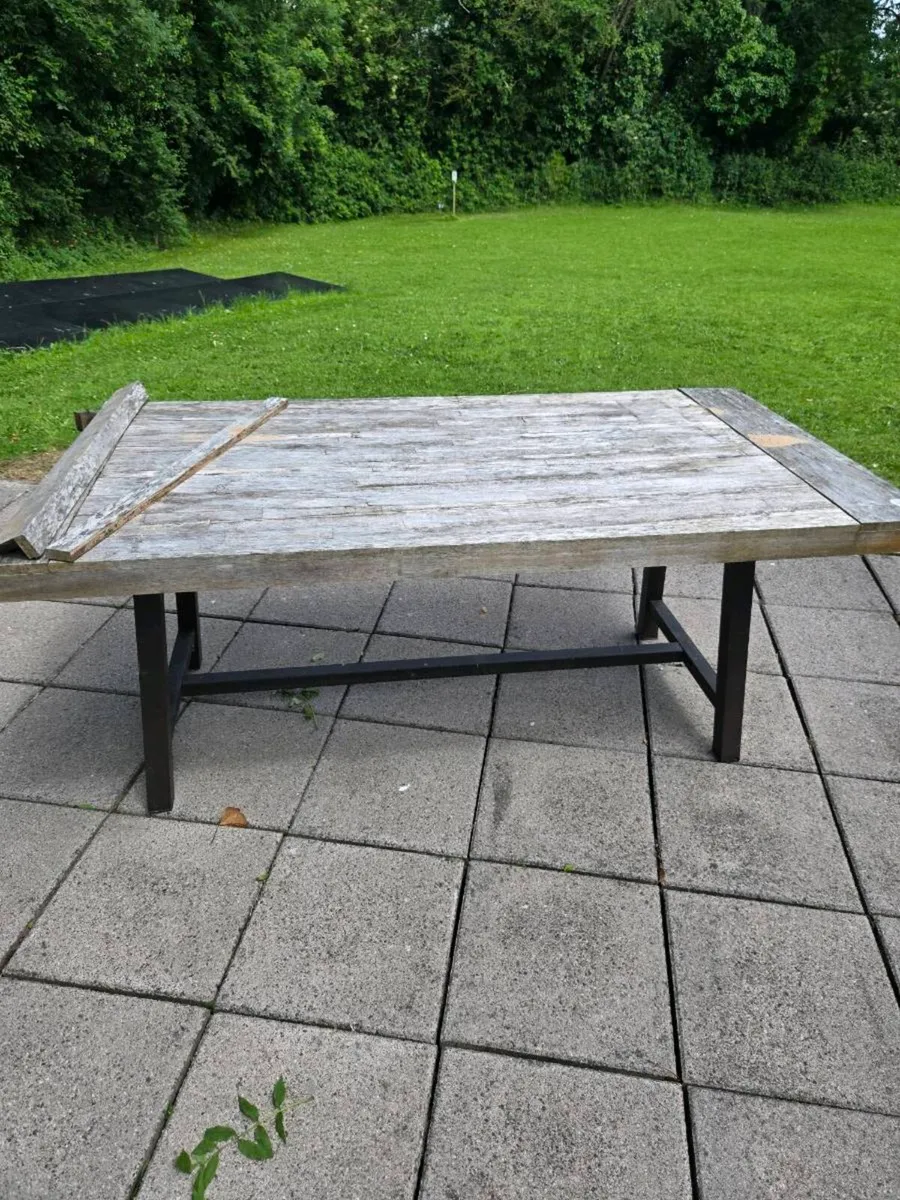 Garden dining table - Image 1