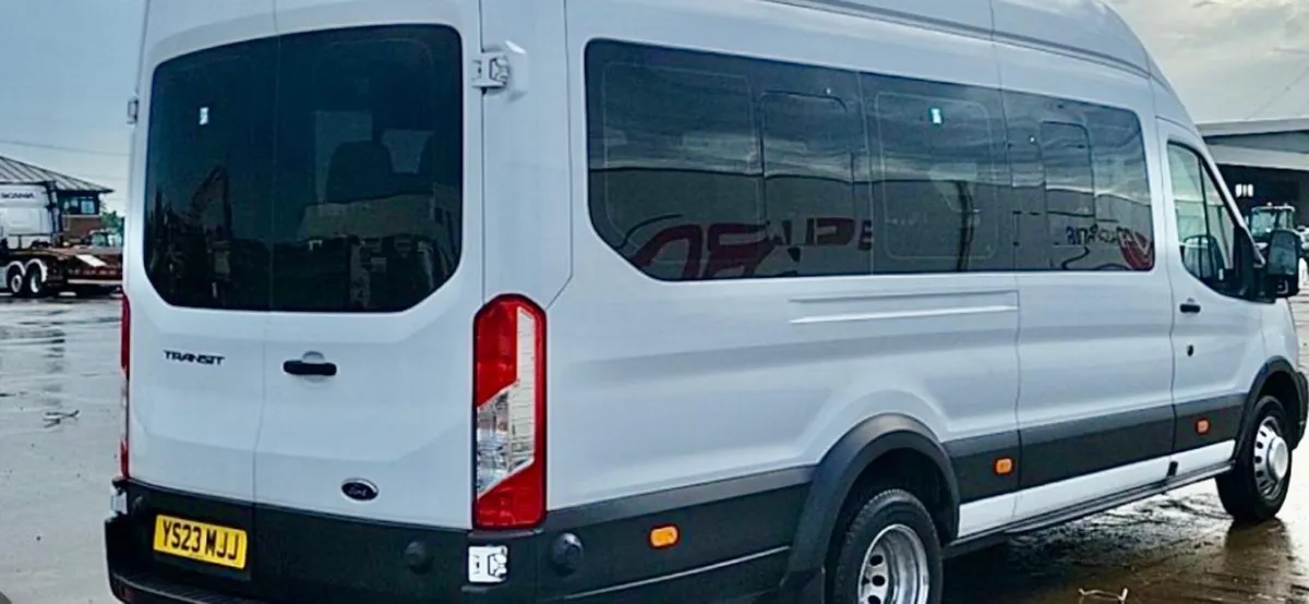 Ford Transit 2023 - Image 2