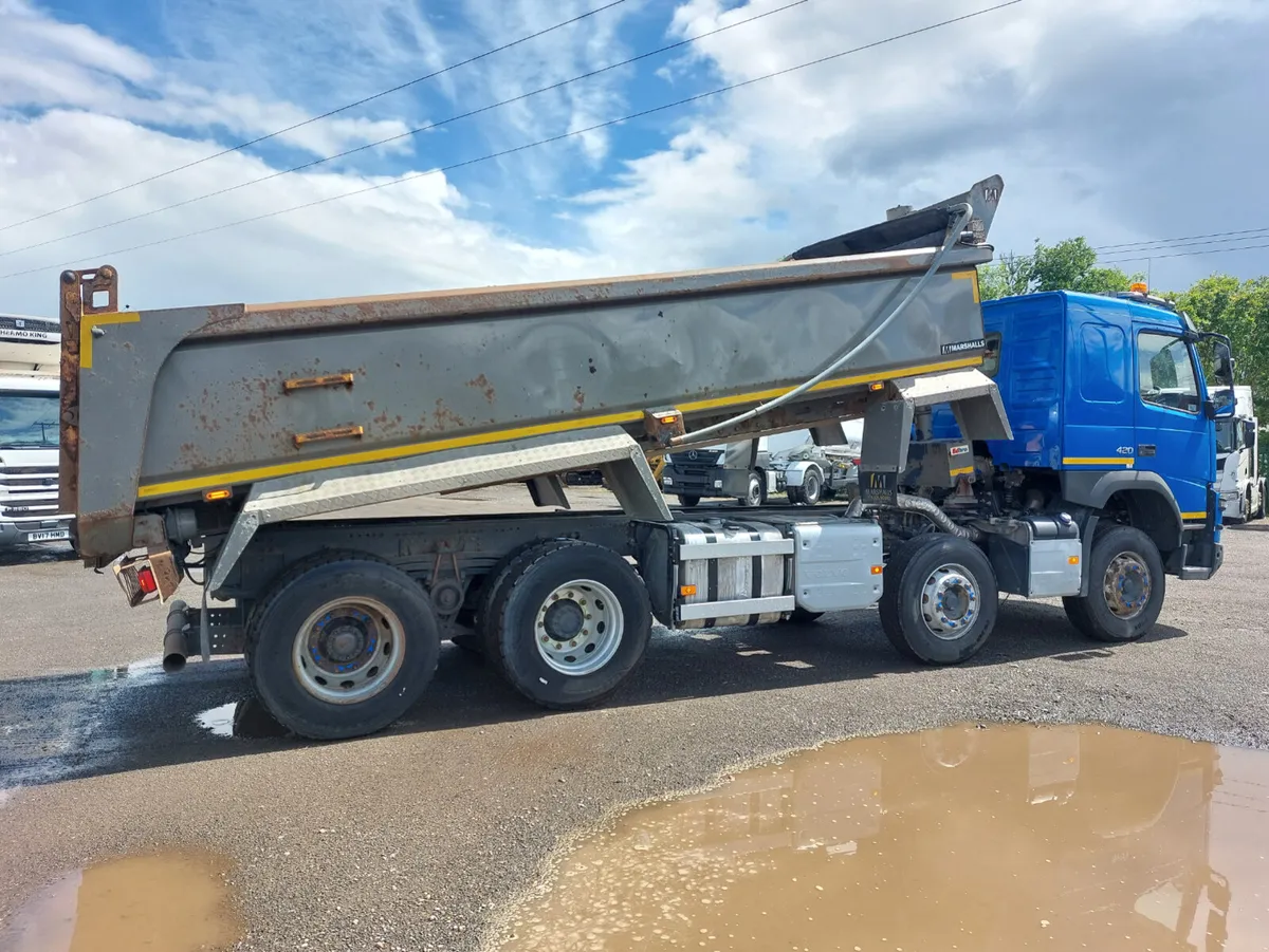 2020 Volvo FMX420 8x4 Tipper - Image 4