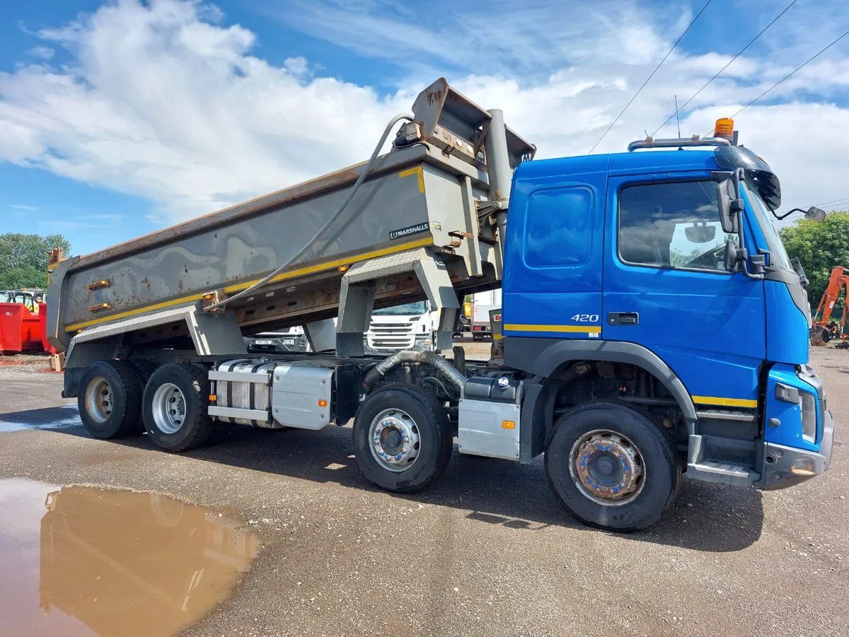 2020 Volvo FMX420 8x4 Tipper - Image 2