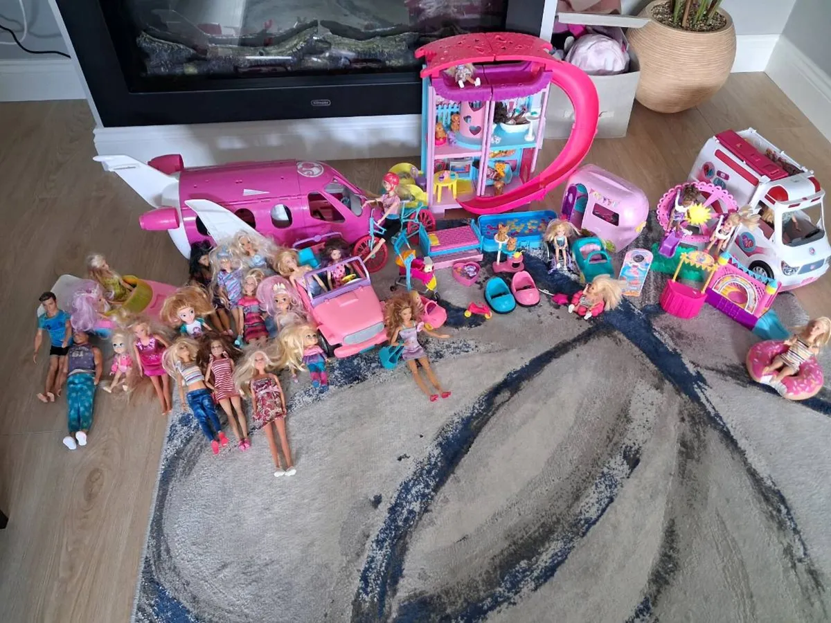 Barbie toys - Image 1