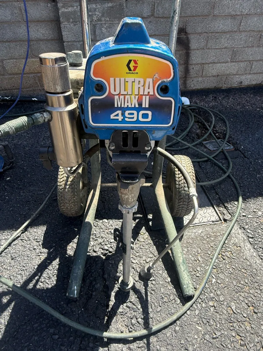 Graco Ultra Max II 490 Airless Paint Sprayer - Image 2