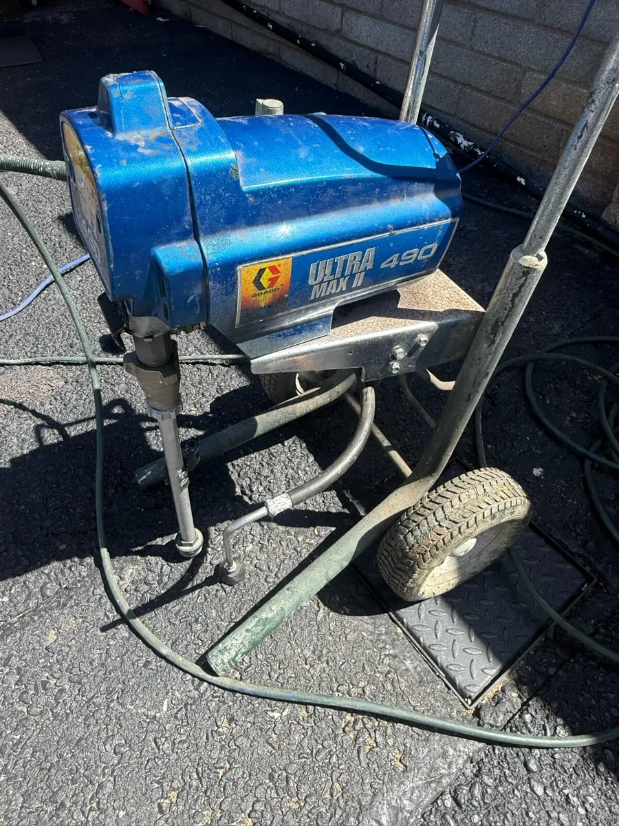 Graco Ultra Max II 490 Airless Paint Sprayer - Image 3
