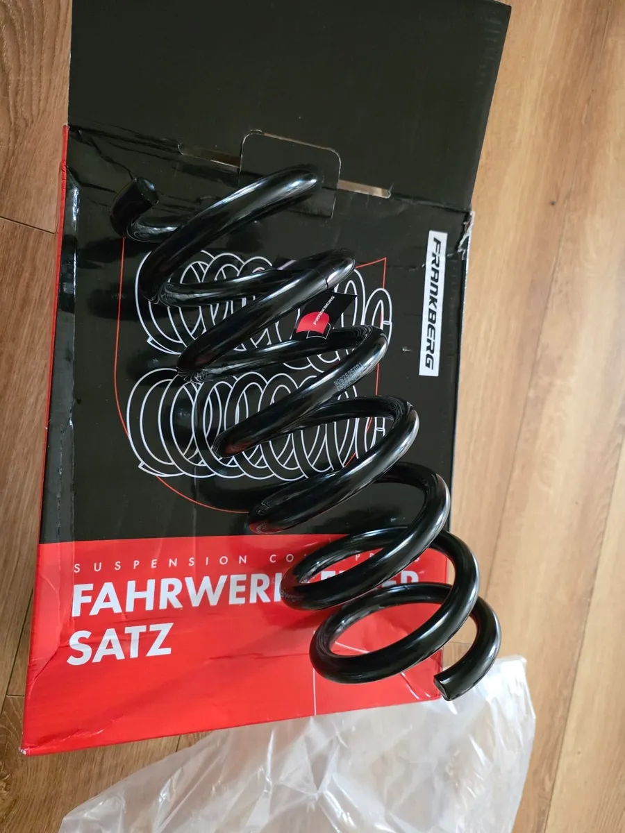 Brand new coil spring rear mondeo mk5 - Image 1
