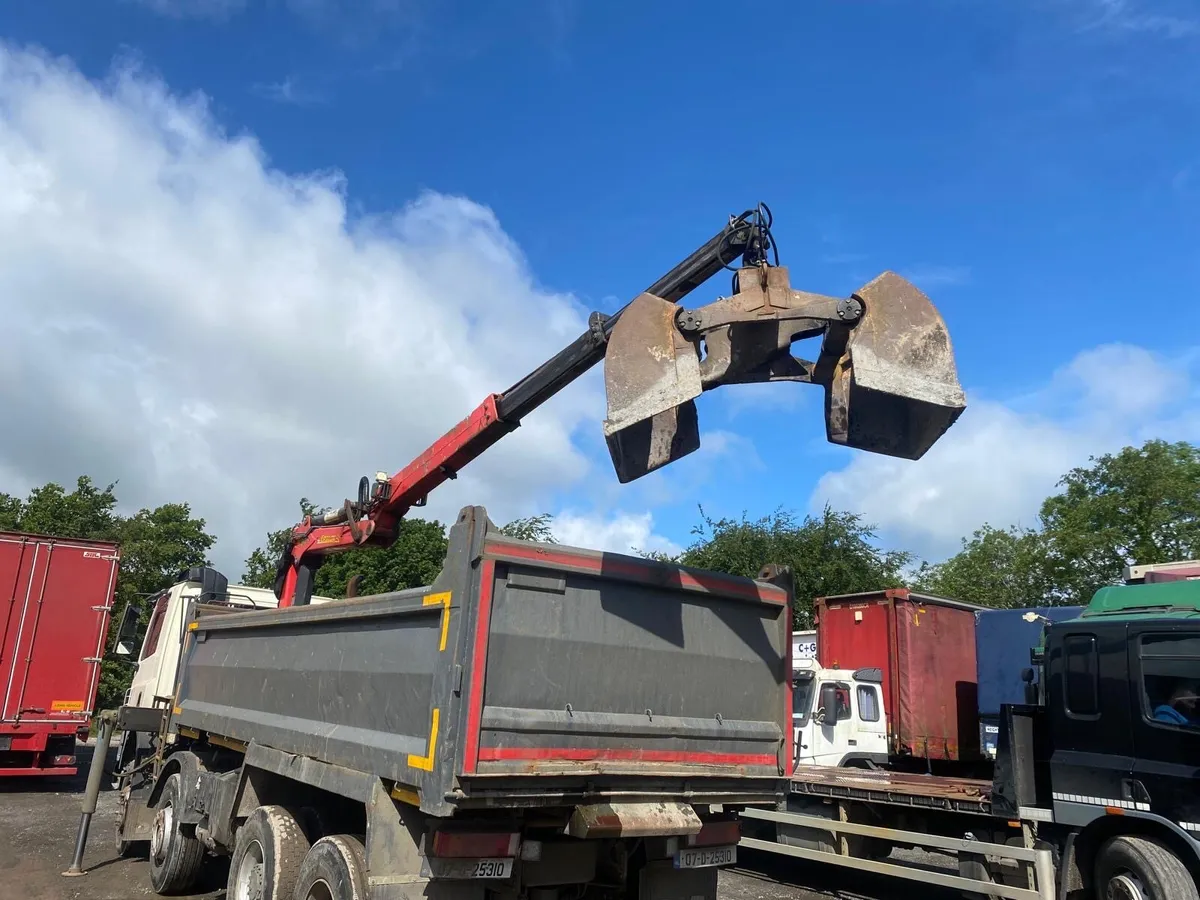 Crane - Image 3