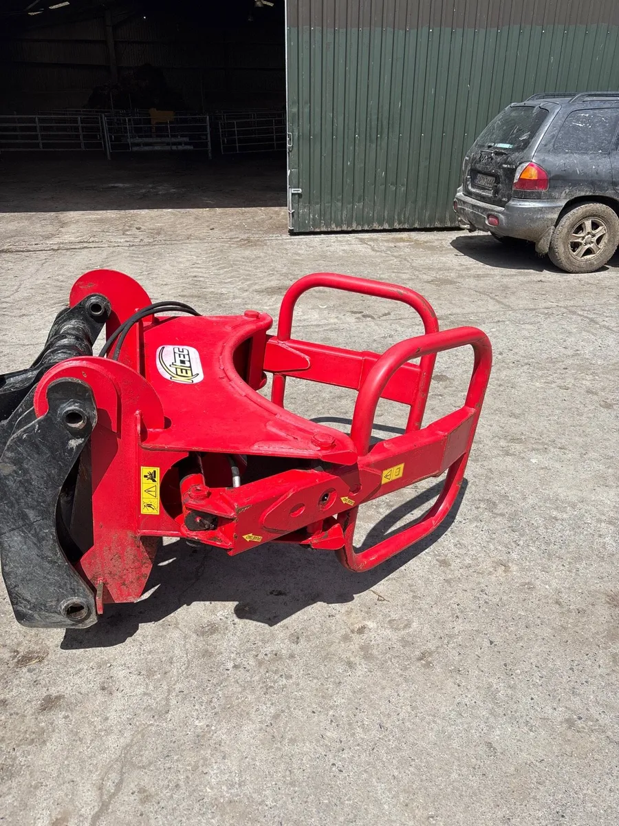 Bale handler - Image 2