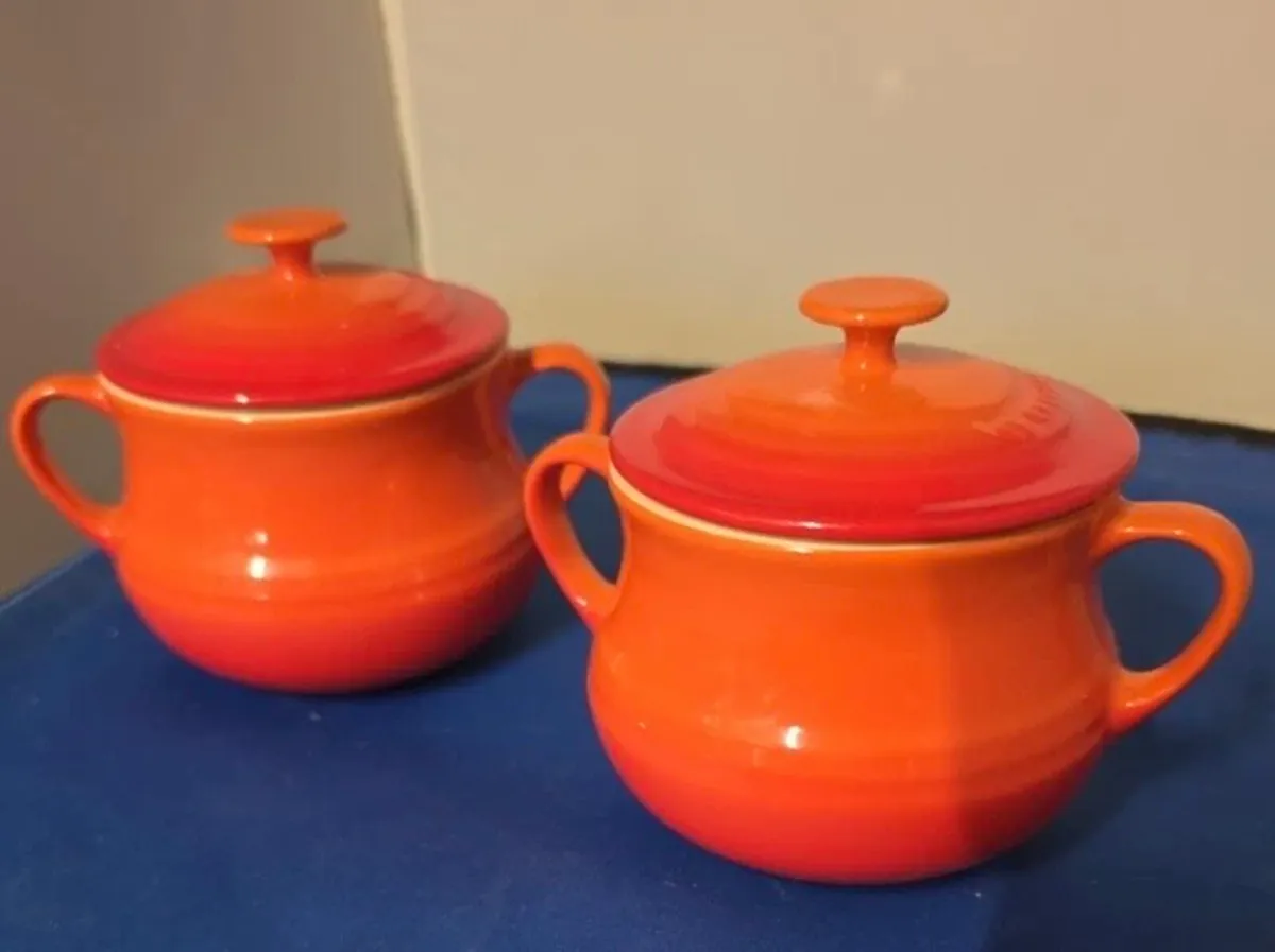 Le creuset bean pots/soup bowls - Image 1
