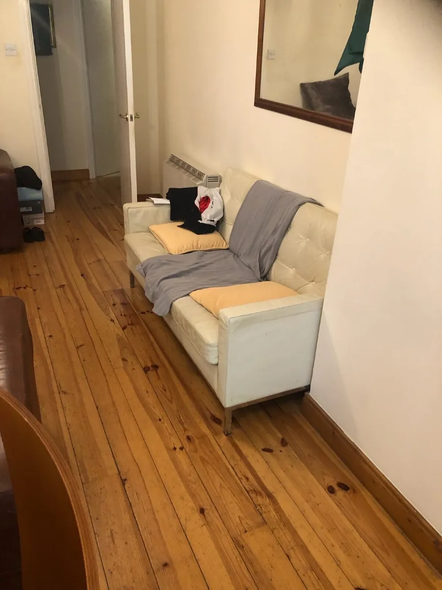2 Sofa’s and one armchair for FREE. Collection D2 - Image 1