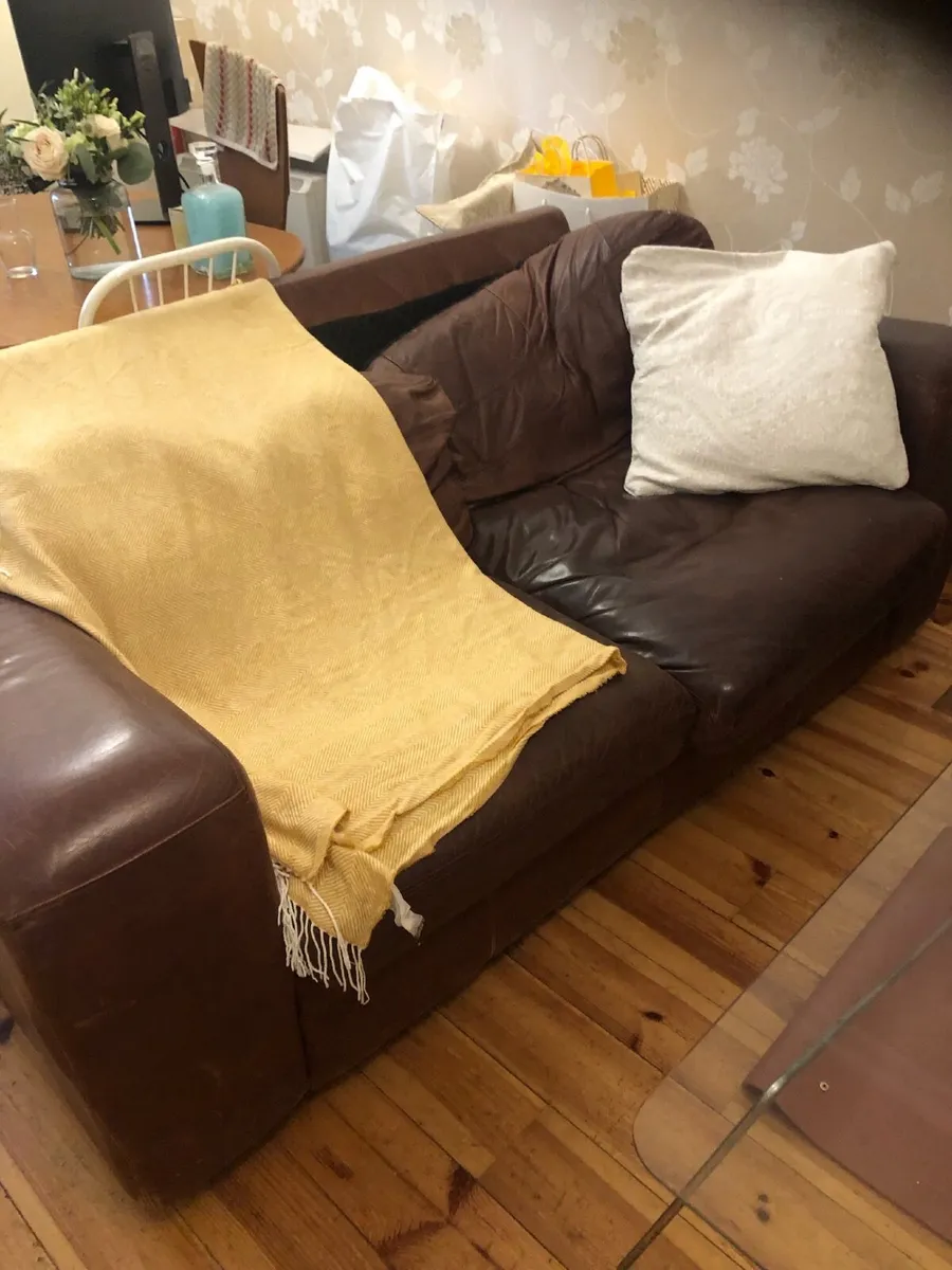 2 Sofa’s and one armchair for FREE. Collection D2 - Image 3