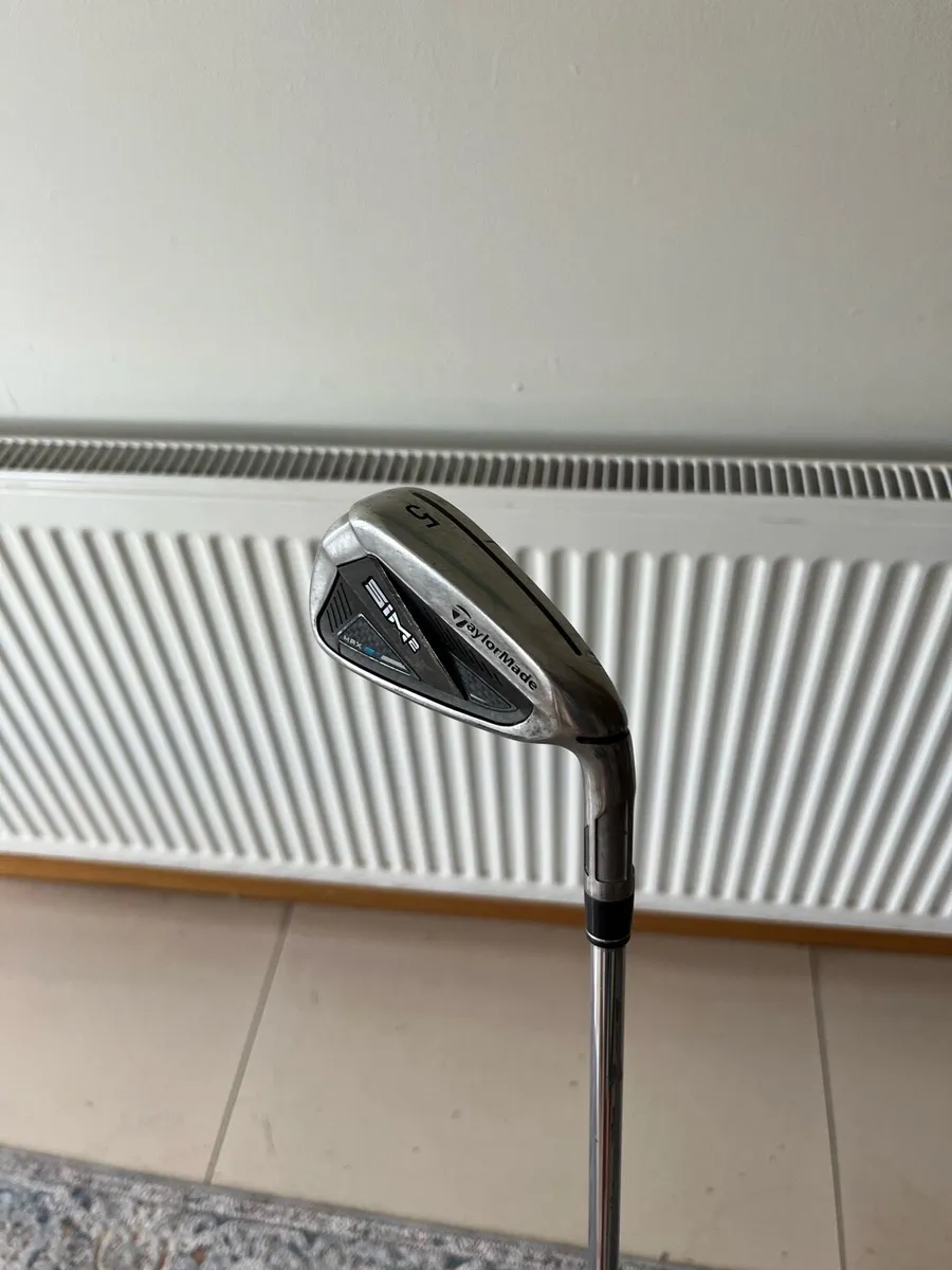 Taylormade sim 2 max irons - Image 1