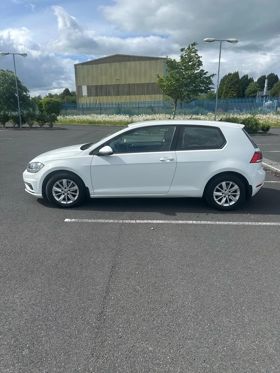 Volkswagen Golf - Image 3