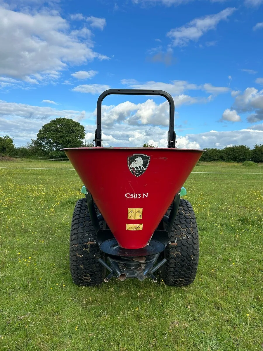 Fertiliser Spreader - Image 1
