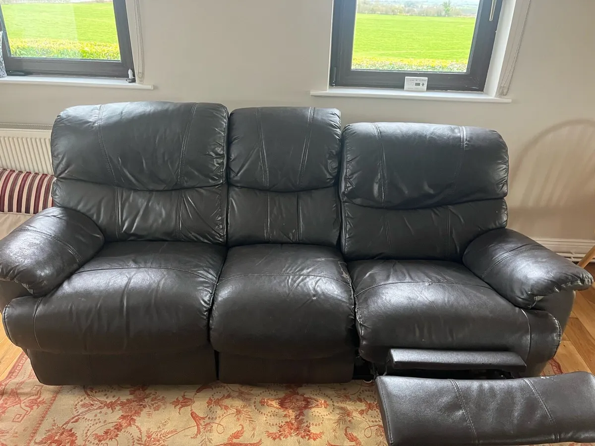 Couch - Image 2