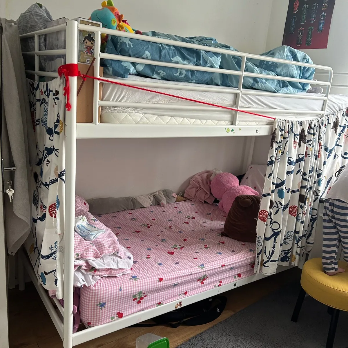 Metal Bunk bed with mattress