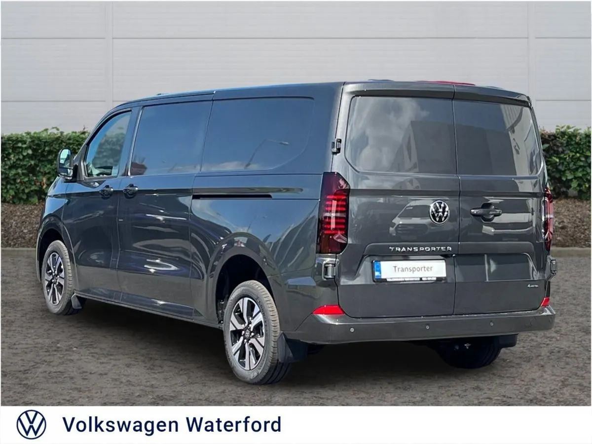 Volkswagen Transporter Highline LWB 170PS 2.0TDI 8 - Image 3
