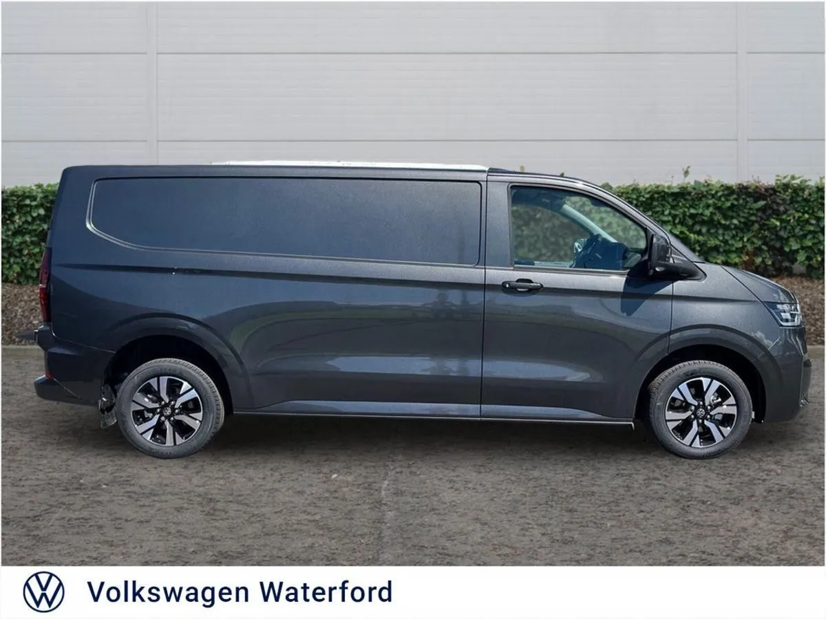 Volkswagen Transporter Highline LWB 170PS 2.0TDI 8 - Image 4