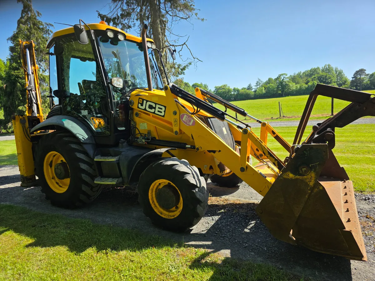 Large selection of jcb cat new Holland  terex - Image 4