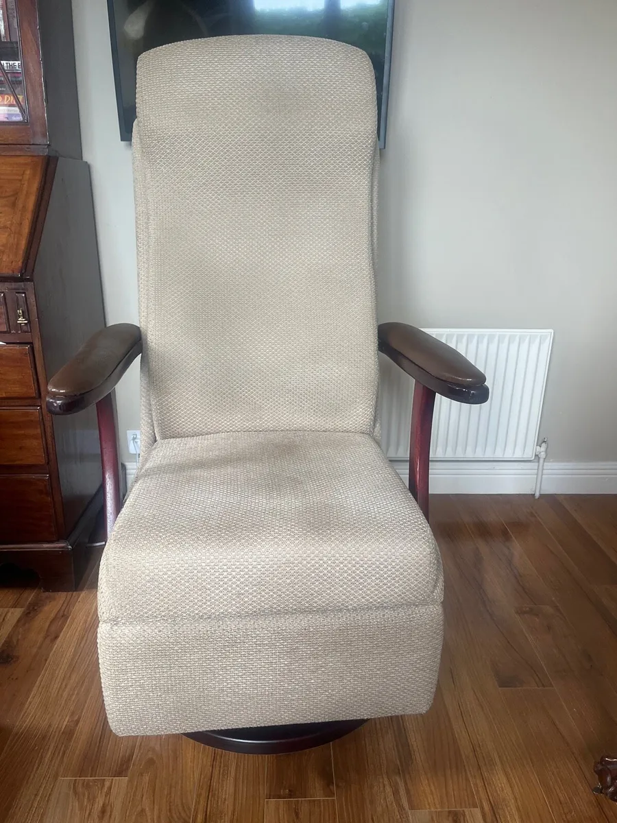 Parker Knoll arm chair - Image 1