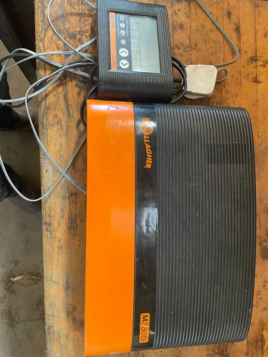Gallagher electric fencer - Image 1