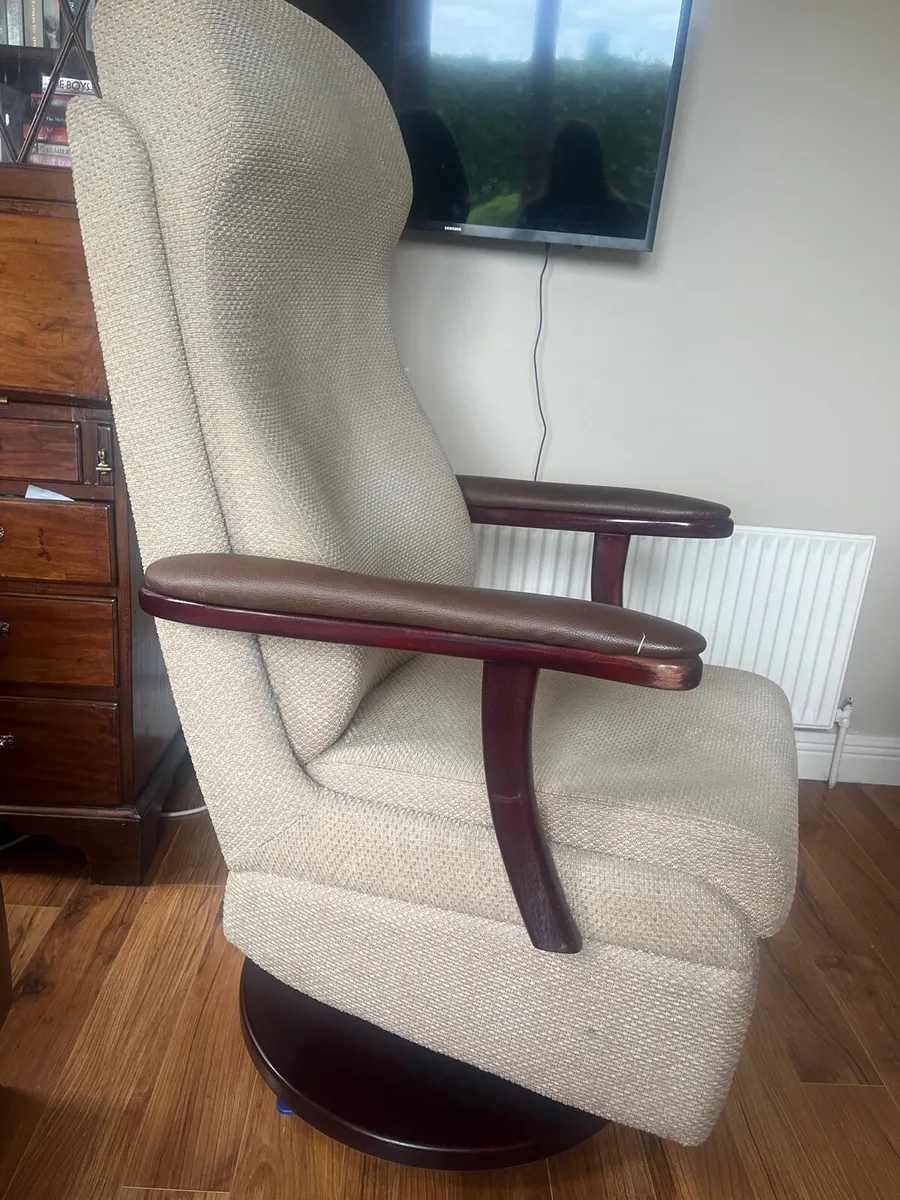 Parker Knoll arm chair - Image 2