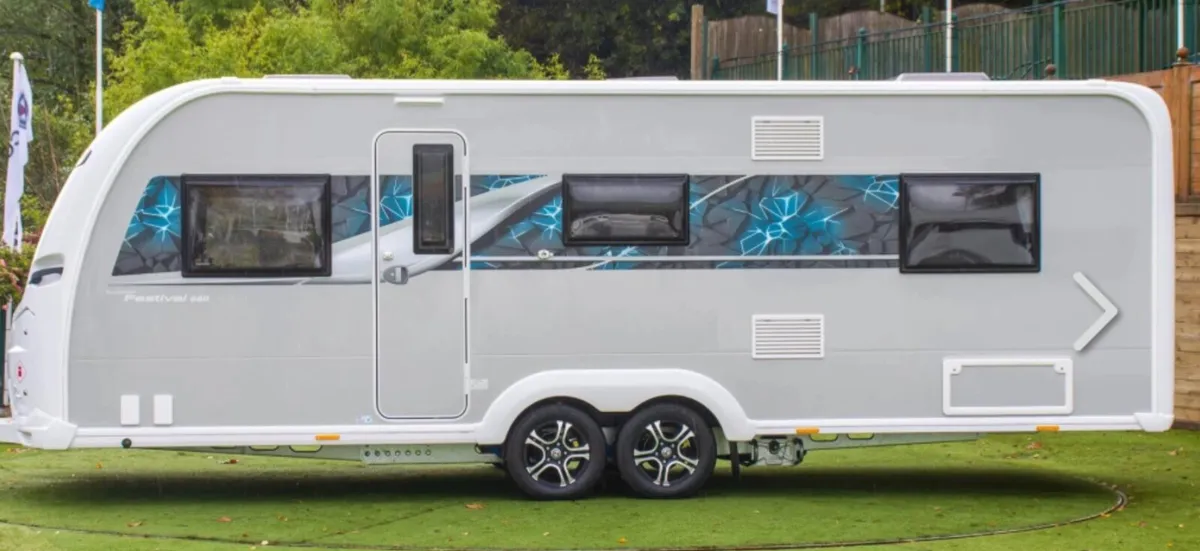 NEW 2026 COACHMAN 660 FESTIVAL D/SPEC 6/7 BERTH - Image 3
