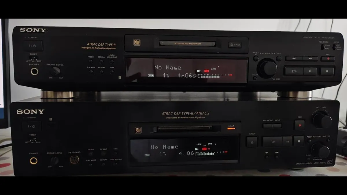 Sony MDS-JB940 Minidisc Player & Recorder - Image 2