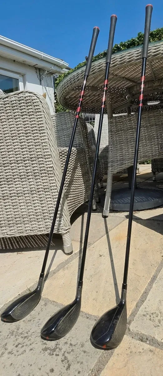 Golf clubs (Taylormade Stealth hybrids) 3,4,5 - Image 1