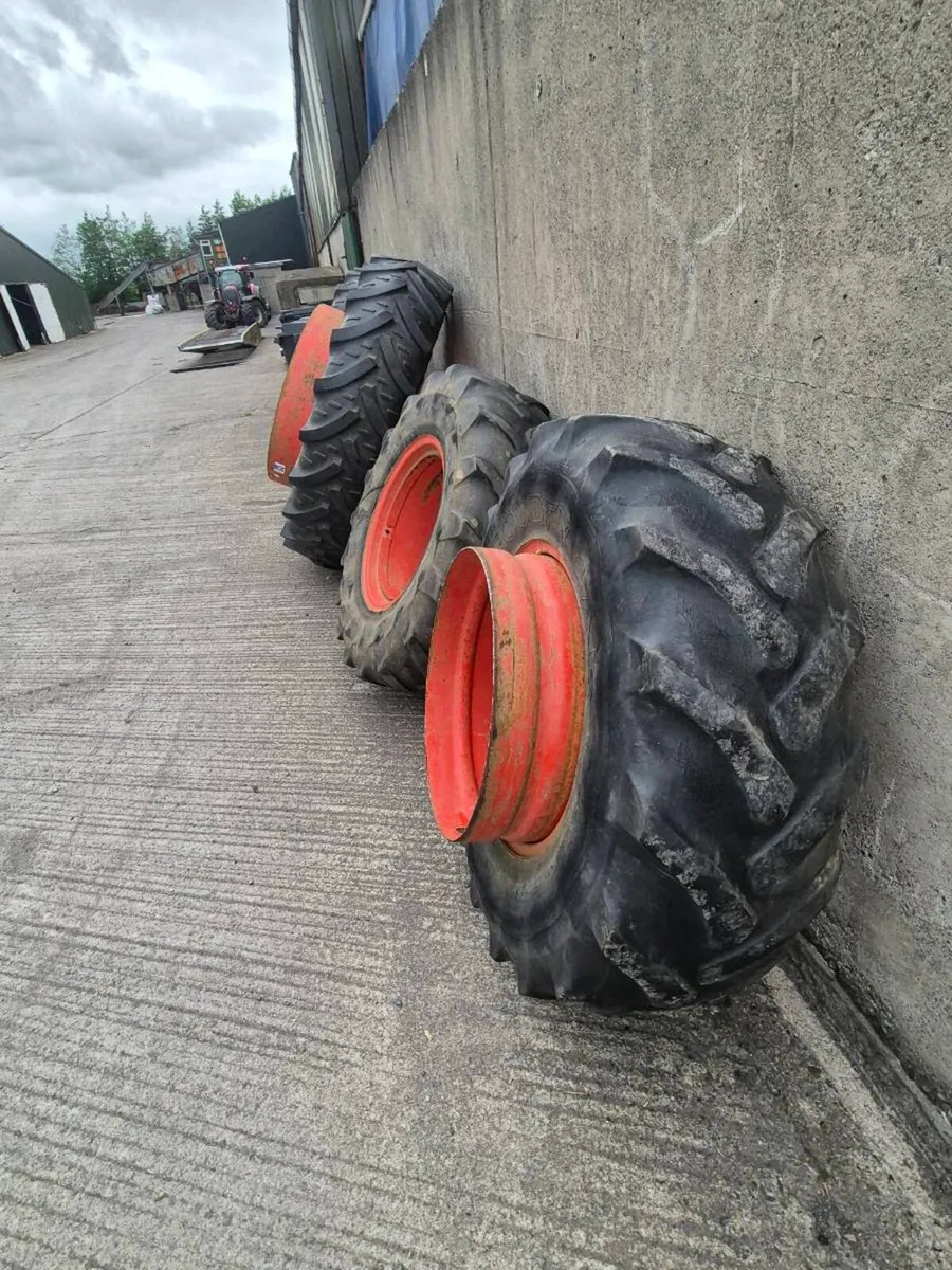 Dual / Twin Wheels - Image 4
