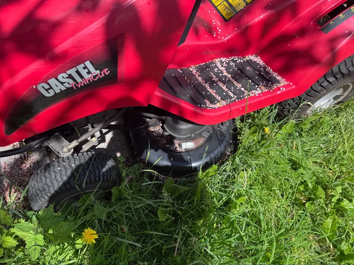 ride on lawnmower - Image 2