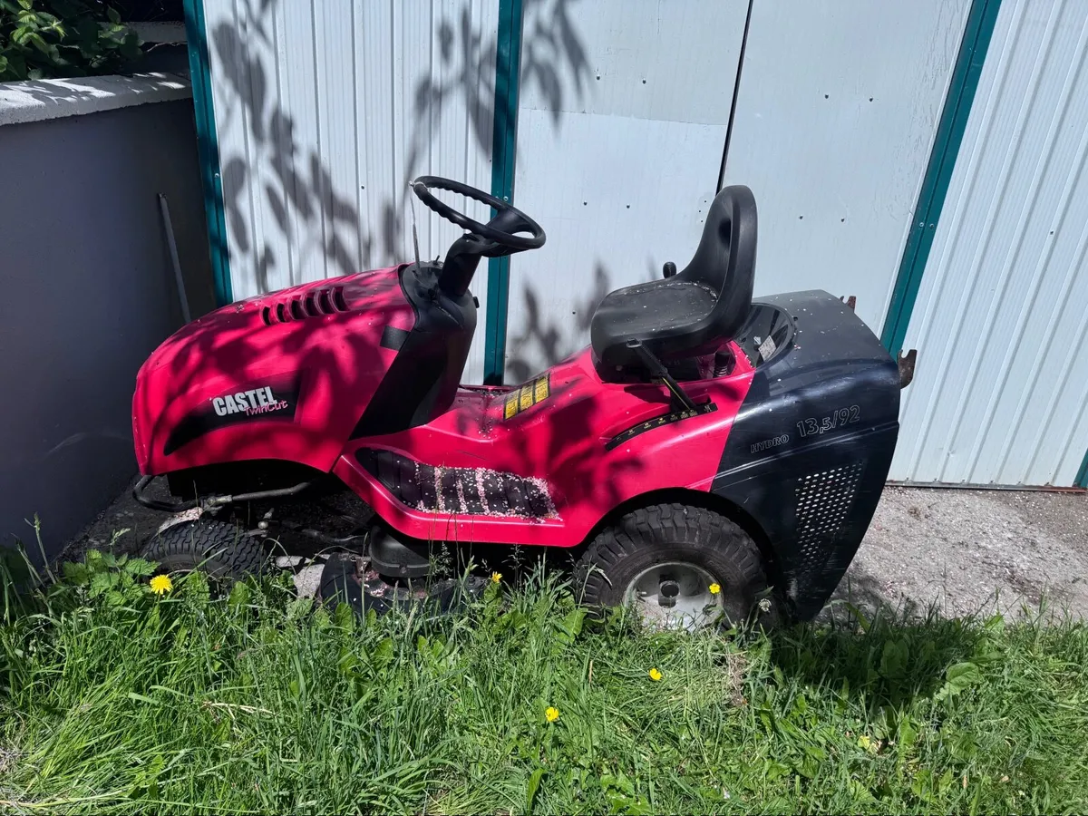 ride on lawnmower - Image 1