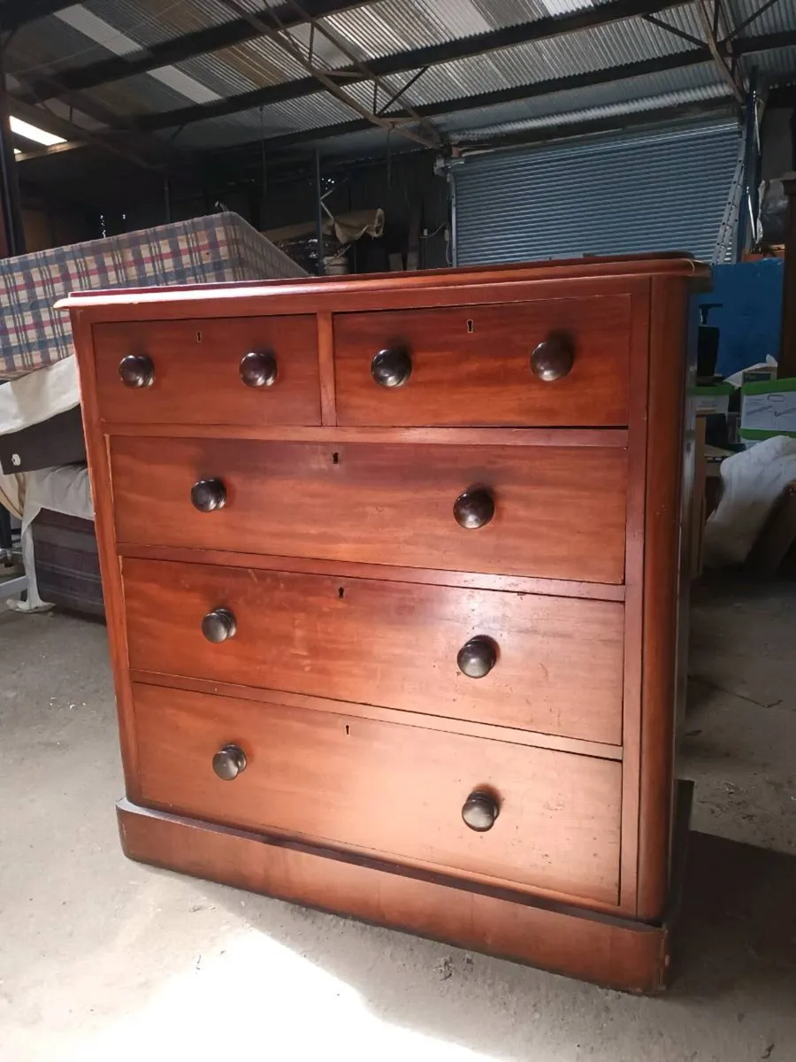 Chest of Drawers - Image 1