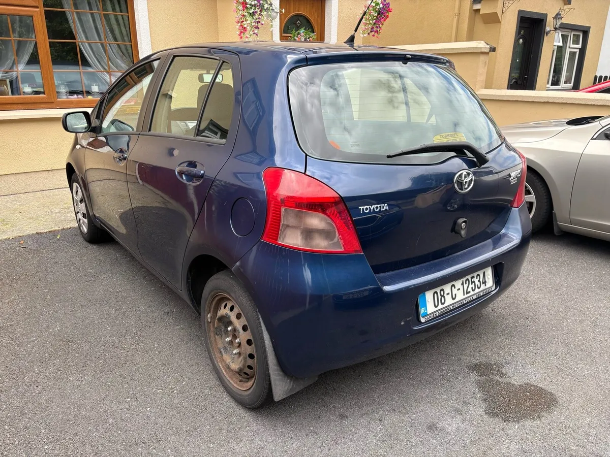 08 toyota yaris 1.0 petrol,(no damage drive home) - Image 3