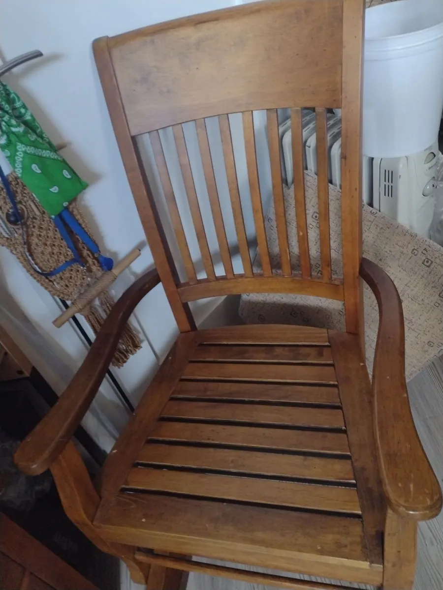 Beautiful heavy Teak rocking chair - Image 4