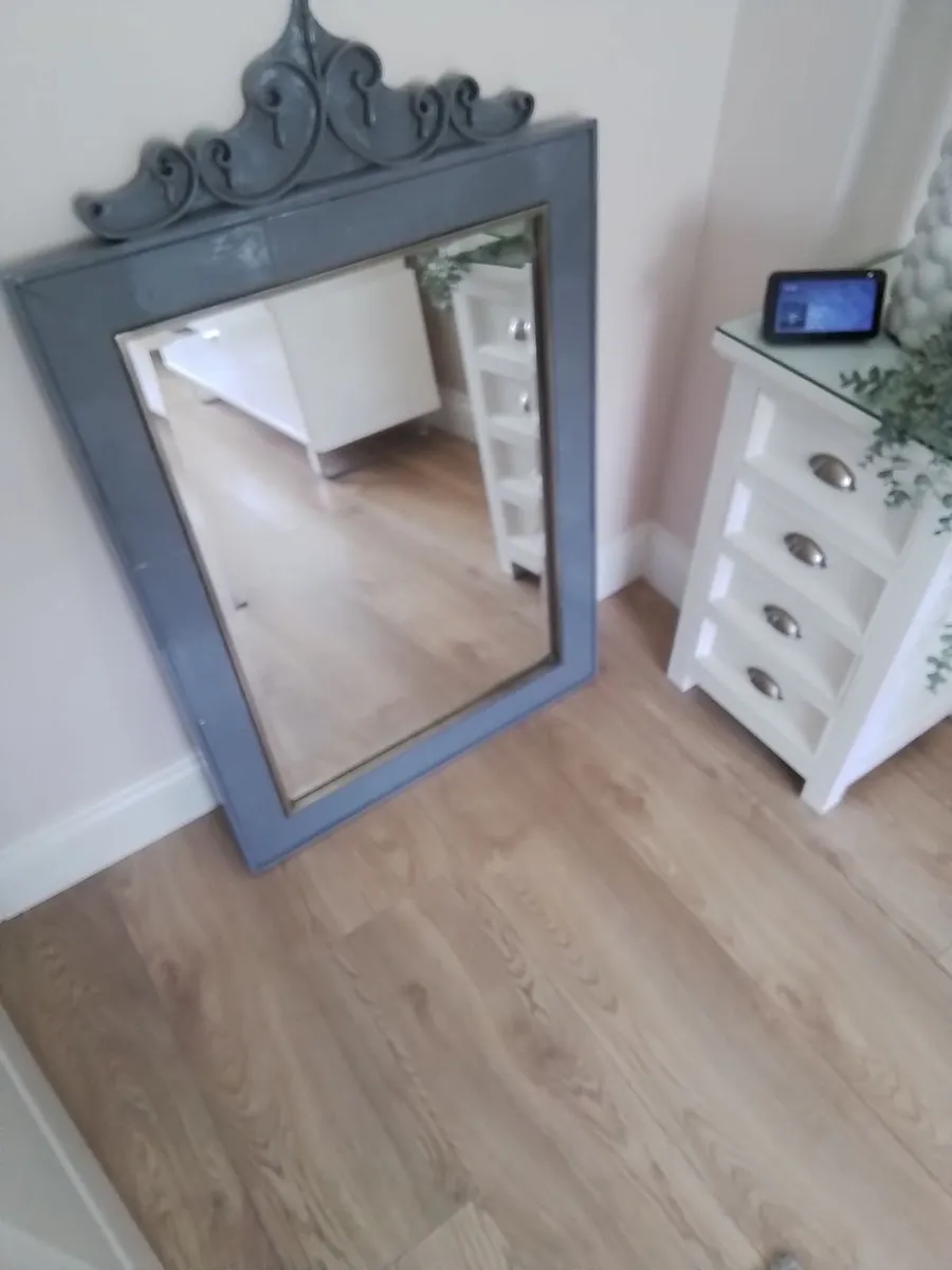 Large mirror 115cm x 75cm