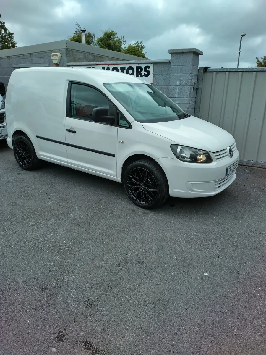 Volkswagen Caddy 2013 - Image 2