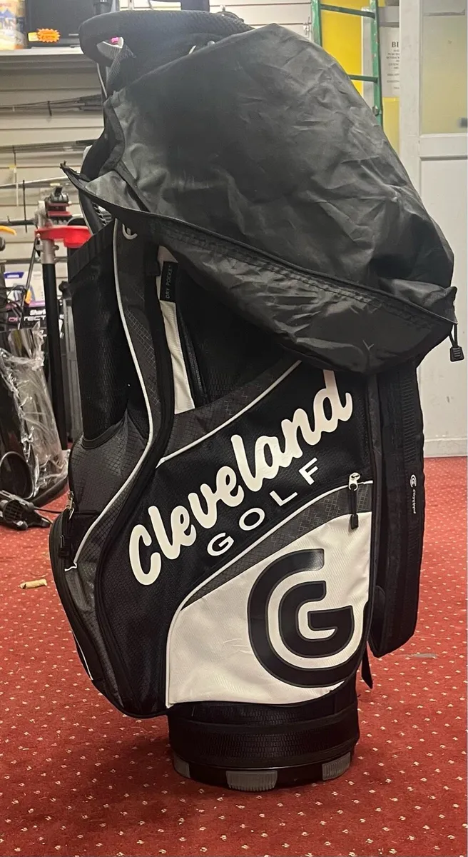 Cleveland Golf Bag - Image 1