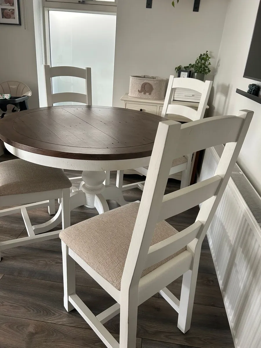 Four soils wood dining chairs - Image 2