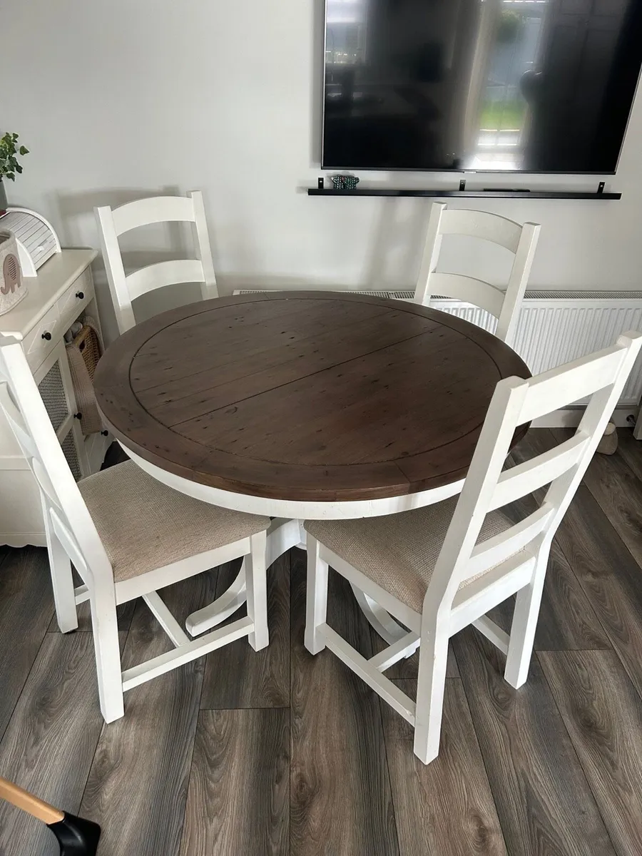 Four soils wood dining chairs - Image 4