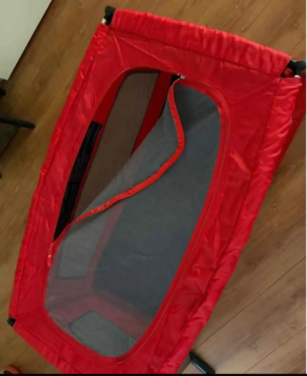 Phil and ted traveller platpen/ travel cot - Image 4