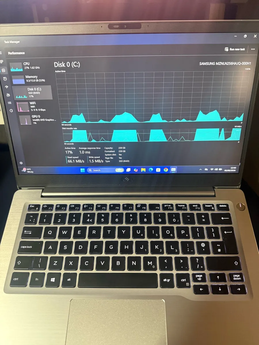 Laptop - Image 2
