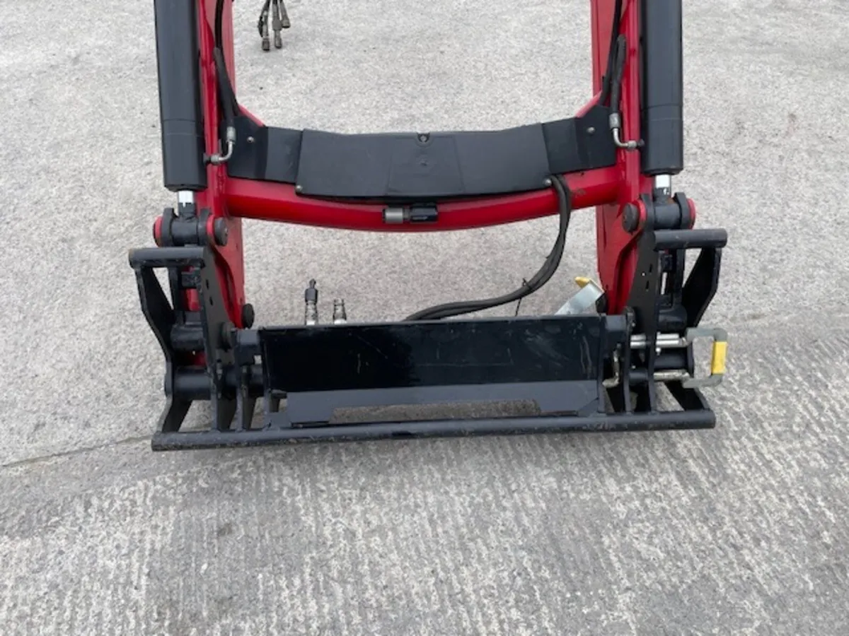 Quicke/MF DM Fit 956 Loader - MF, NH, Case, JD… - Image 4