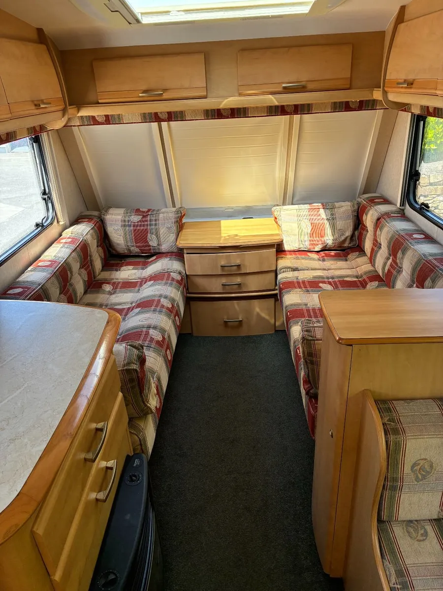 Bailey Pageant Champagne 4 Berth Caravan - Image 3
