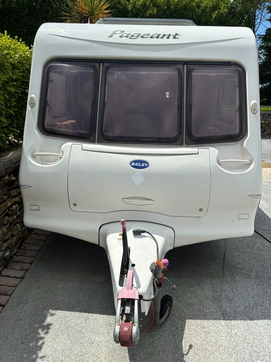 Bailey Pageant Champagne 4 Berth Caravan - Image 2