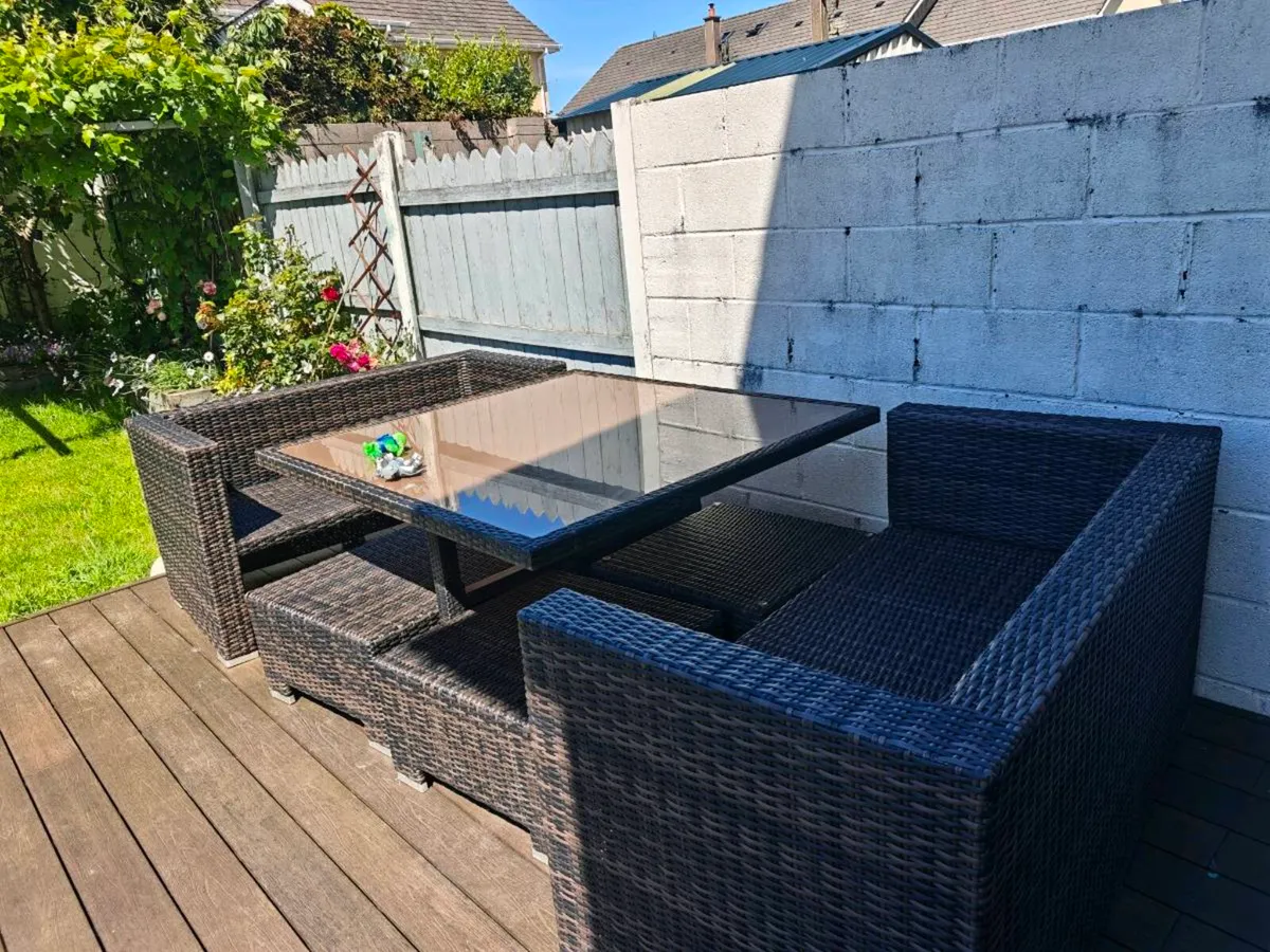Garden table set - Image 1