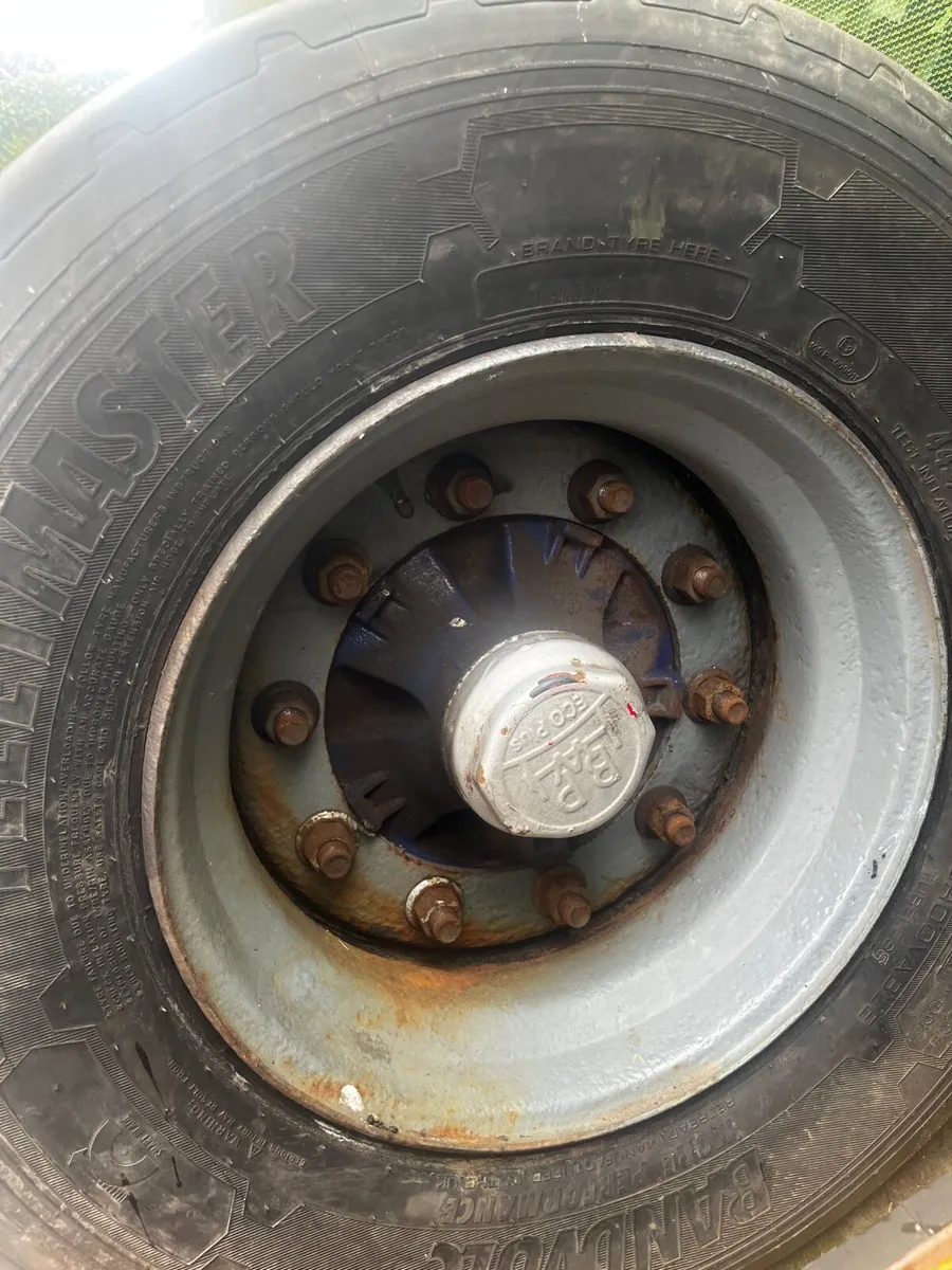 BPW 10 Stud axle 445/45/19.5 + other axle & tyres - Image 3