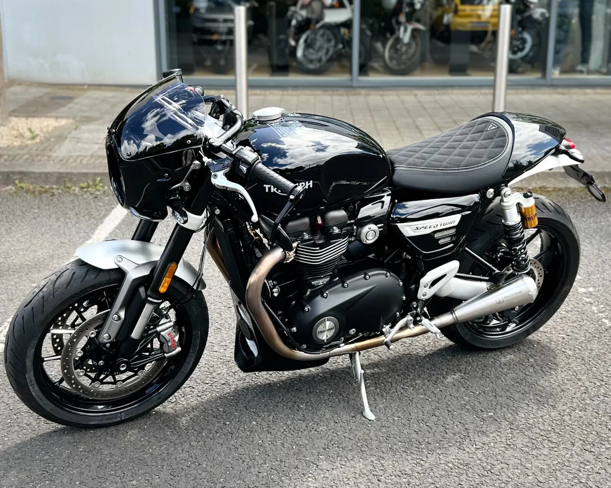 TRIUMPH SPEED TWIN 1200 €259 per month - Image 3