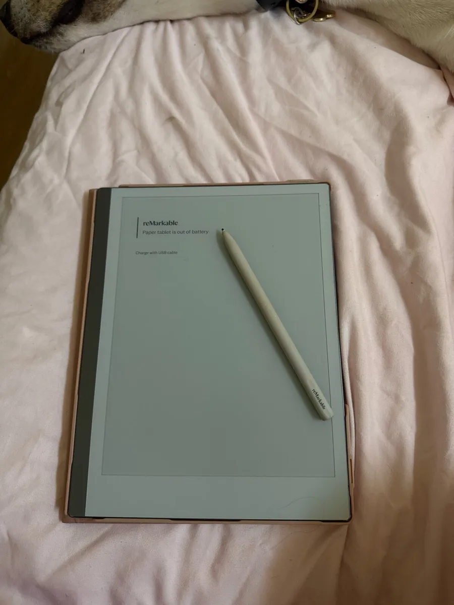 Remarkable 2 paper tablet with marker and case - Image 2